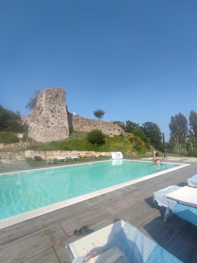 Вілла Agriturismo Borgo San Benedetto П'єтралунга Екстер'єр фото