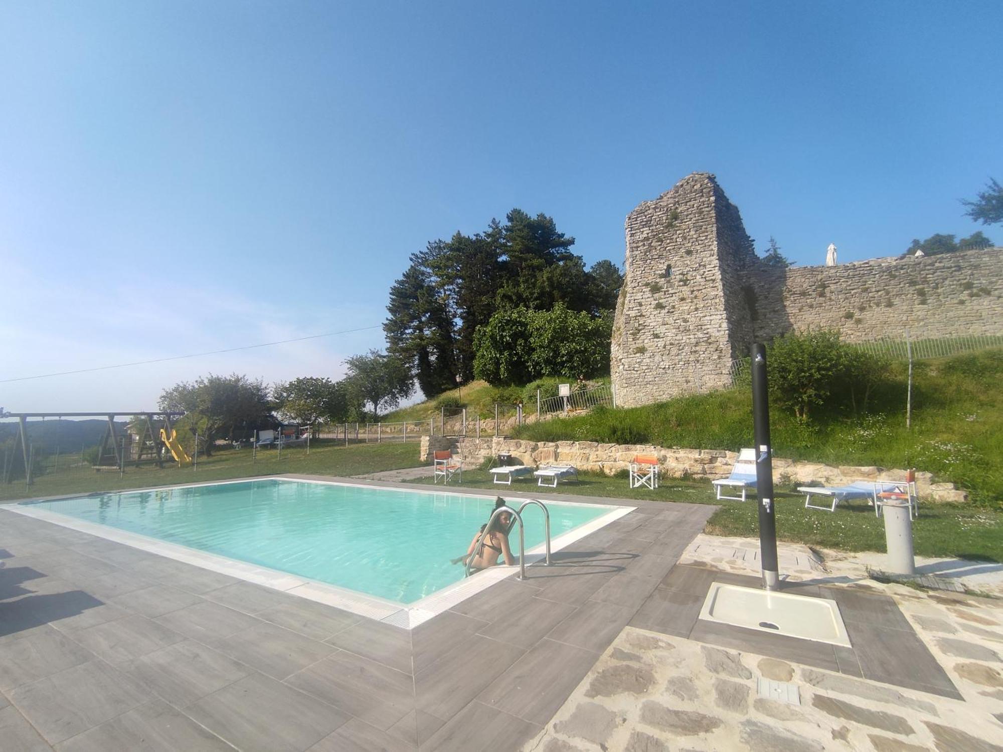 Вілла Agriturismo Borgo San Benedetto П'єтралунга Екстер'єр фото