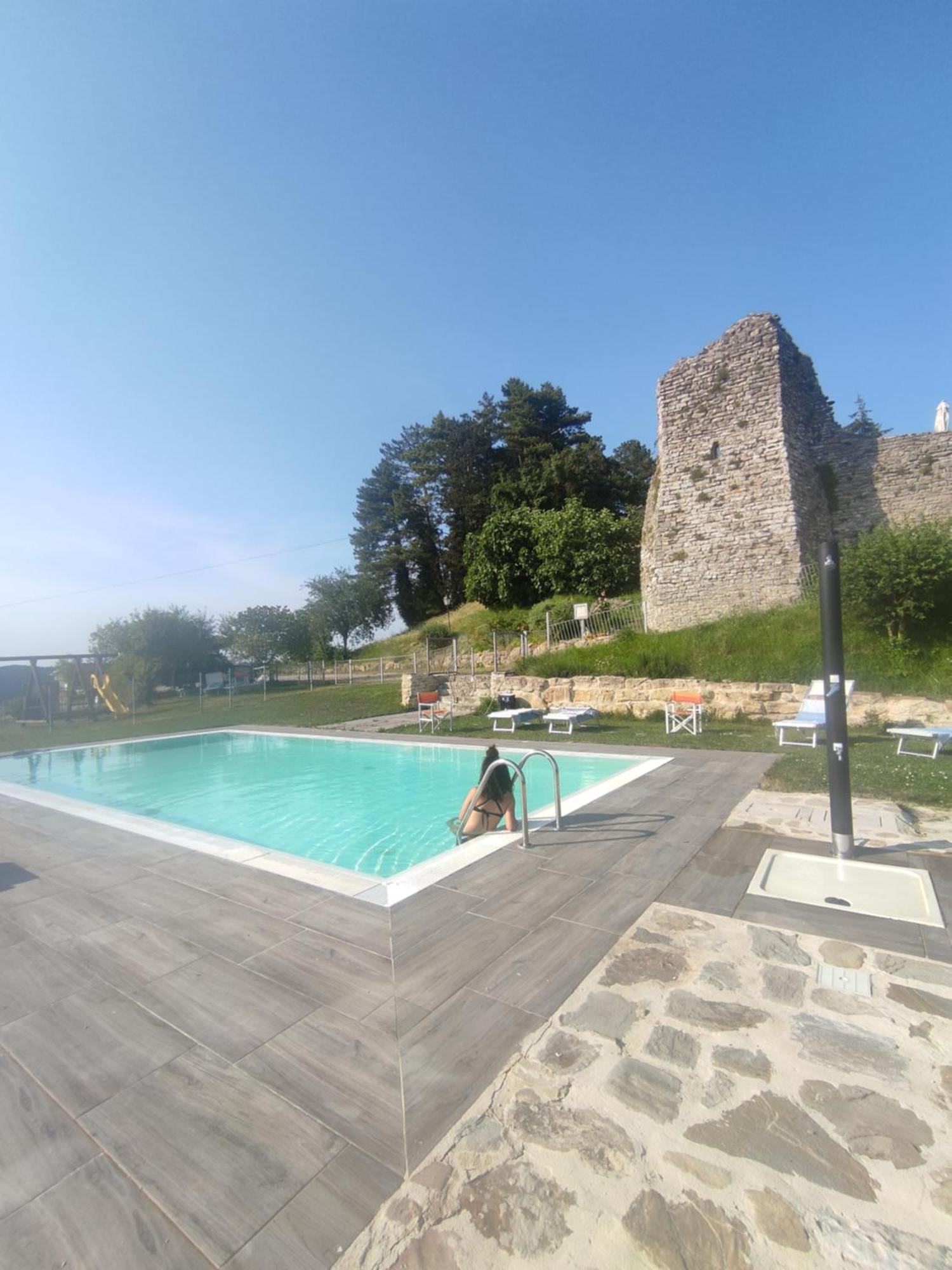 Вілла Agriturismo Borgo San Benedetto П'єтралунга Екстер'єр фото