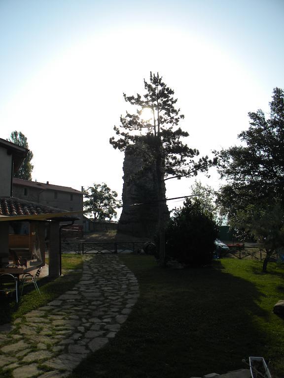 Вілла Agriturismo Borgo San Benedetto П'єтралунга Екстер'єр фото